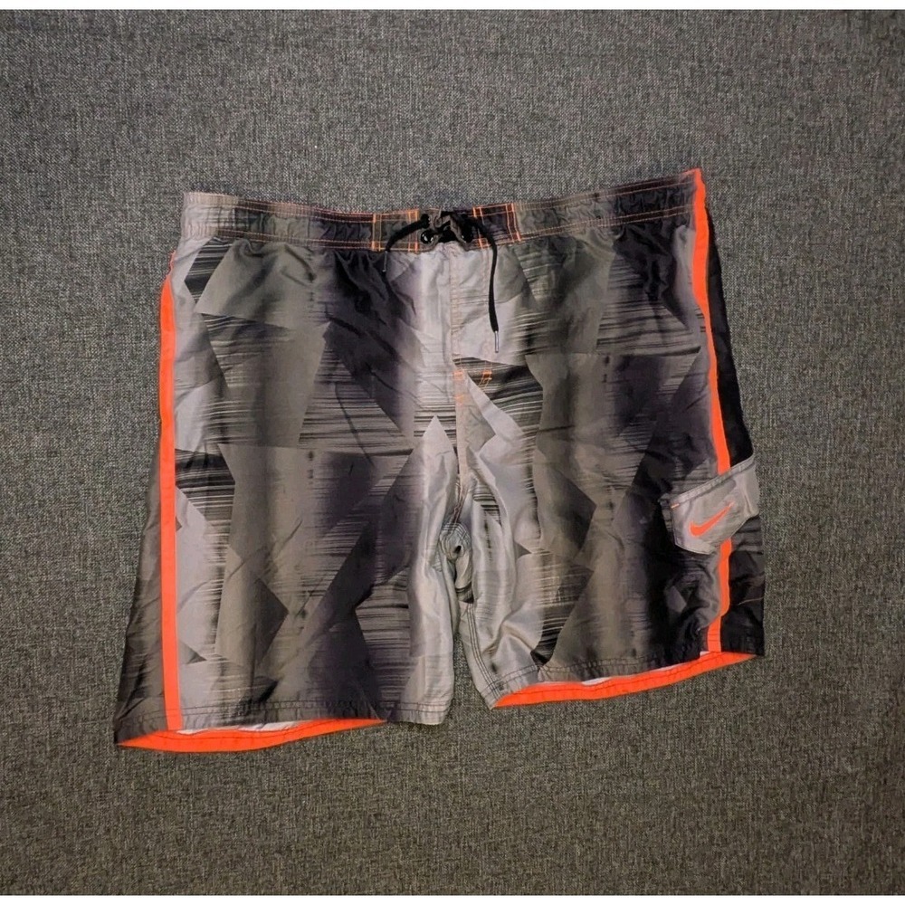 Nike Board Shorts Abstract Mesh lined Gray Striped Outdoor Mens XL Trunks